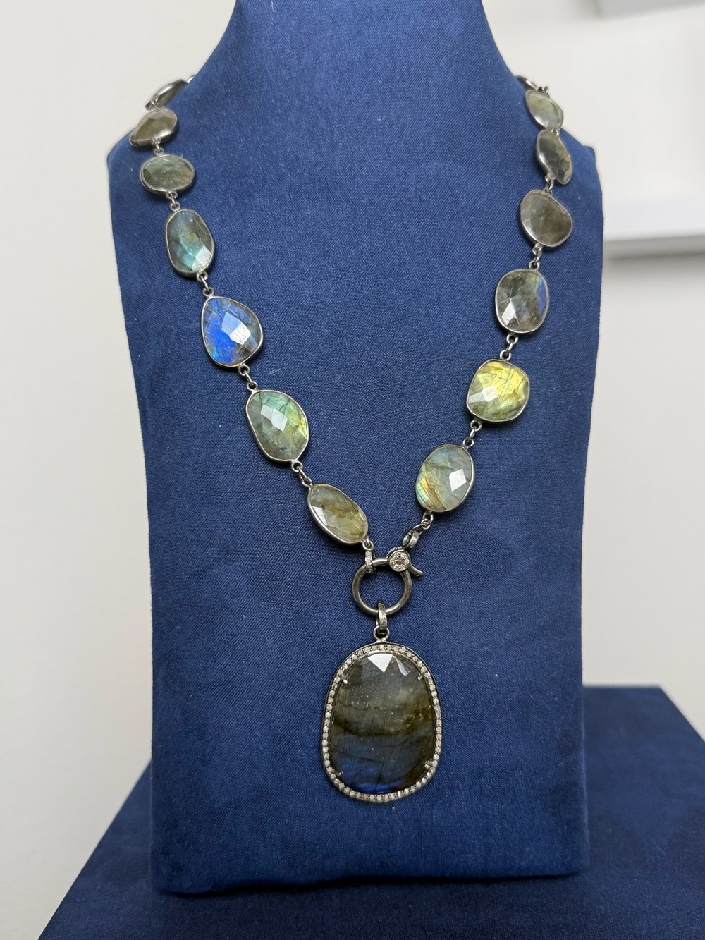 Labradorite Statement Necklace with Natural Diamonds - Picture 1 of 1